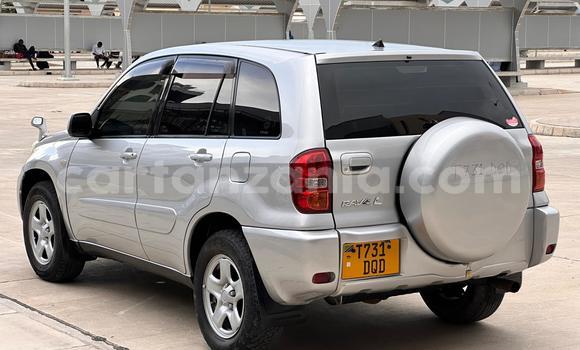 Buy Used Toyota RAV4 White Car in Dar es Salaam in Dar es Salaam Buy Used Toyota RAV4 White Car in Dar es Salaam in Dar es Salaam