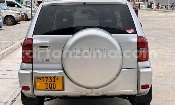 Buy Used Toyota RAV4 White Car in Dar es Salaam in Dar es Salaam Buy Used Toyota RAV4 White Car in Dar es Salaam in Dar es Salaam