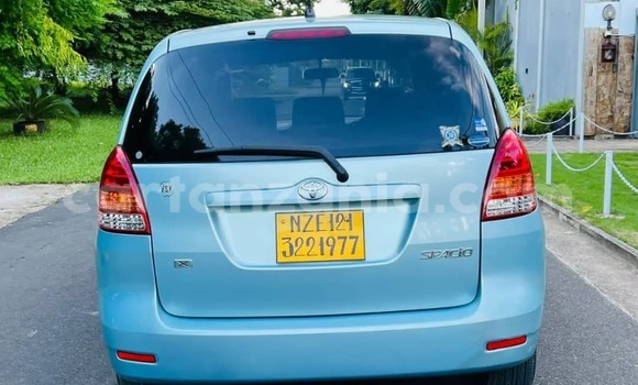 Nunua Mpya Toyota Corolla Spacio Bluu Gari ndani ya Dar es Salaam nchini Dar es Salaam