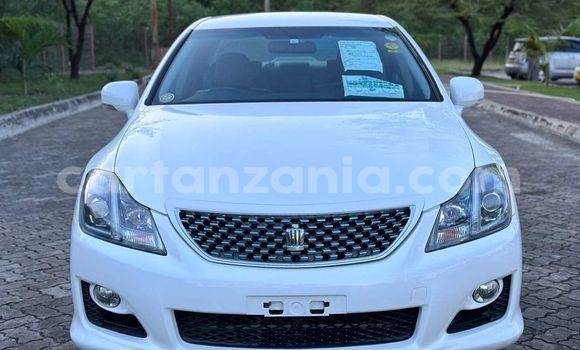Buy Used Toyota Crown Other Car in Dar es Salaam in Dar es Salaam Buy Used Toyota Crown Other Car in Dar es Salaam in Dar es Salaam