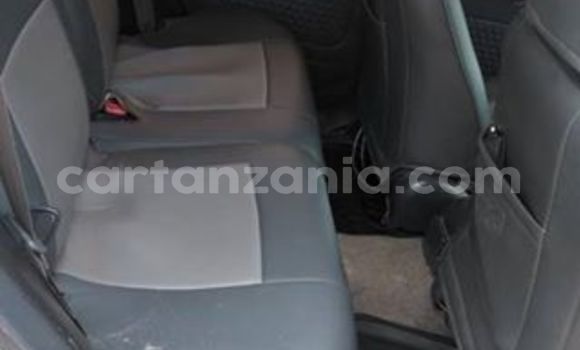 Buy Used Toyota RAV4 Silver Car in Dar es Salaam in Dar es Salaam Buy Used Toyota RAV4 Silver Car in Dar es Salaam in Dar es Salaam