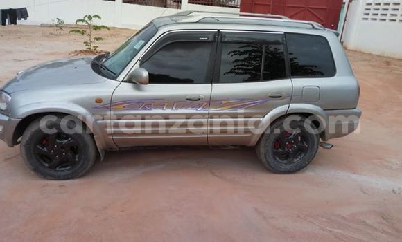 Buy Used Toyota RAV4 Silver Car in Dar es Salaam in Dar es Salaam Buy Used Toyota RAV4 Silver Car in Dar es Salaam in Dar es Salaam