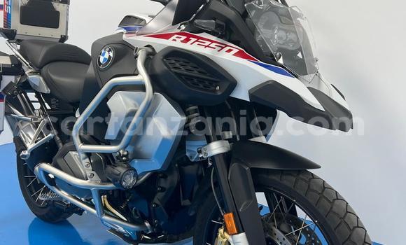 Buy Used BMW GS Beige Bike in Arusha in Arusha Buy Used BMW GS Beige Bike in Arusha in Arusha