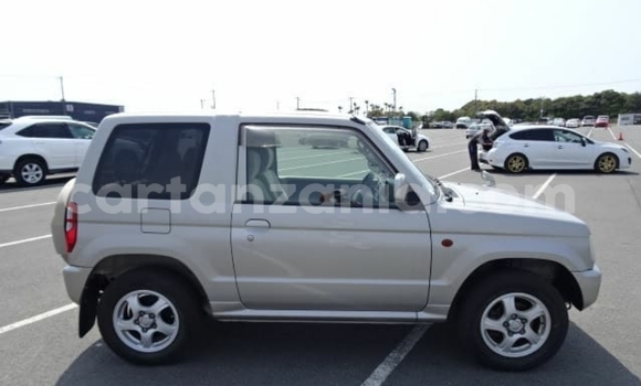 Nunua Imported Mitsubishi Pajero Mini Fedha Gari ndani ya Dar es Salaam nchini Dar es Salaam Nunua Imported Mitsubishi Pajero Mini Fedha Gari ndani ya Dar es Salaam nchini Dar es Salaam