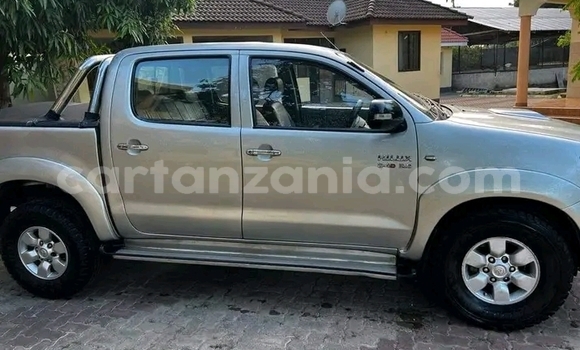 Buy Used Toyota Hiluxe VIGO Beige Car in Dodoma in Dodoma