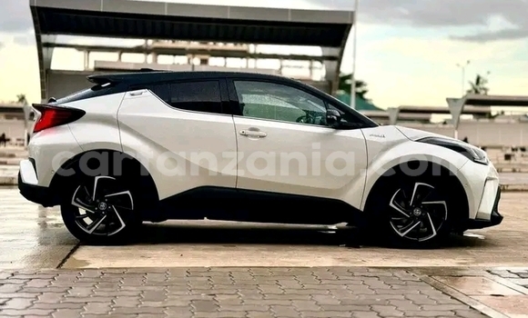 Buy Used Toyota Land Cruiser White Car in Dodoma in Dodoma Buy Used Toyota Land Cruiser White Car in Dodoma in Dodoma