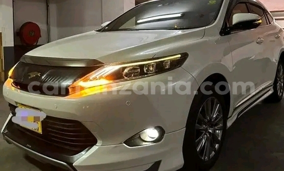 Buy Used Toyota Harrier White Car in Dodoma in Dodoma Buy Used Toyota Harrier White Car in Dodoma in Dodoma