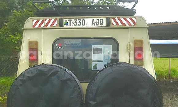 Buy Used Toyota Land Cruiser Beige Car in Arusha in Arusha Buy Used Toyota Land Cruiser Beige Car in Arusha in Arusha