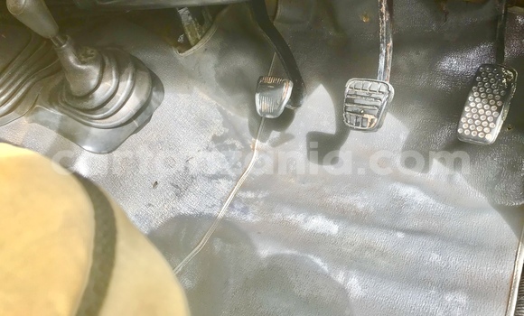 Buy Used Toyota Land Cruiser Beige Car in Arusha in Arusha Buy Used Toyota Land Cruiser Beige Car in Arusha in Arusha