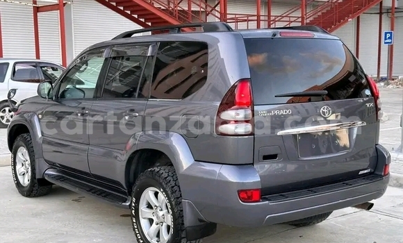 Buy Used Toyota Land Cruiser Prado Green Car in Dodoma in Dodoma