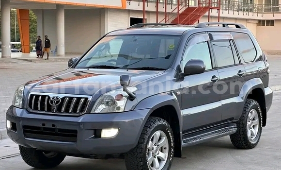 Buy Used Toyota Land Cruiser Prado Green Car in Dodoma in Dodoma Buy Used Toyota Land Cruiser Prado Green Car in Dodoma in Dodoma