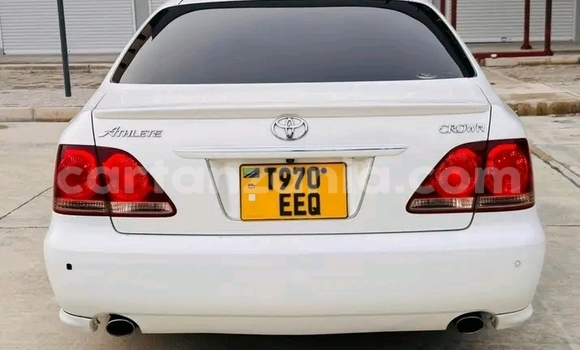 Buy Used Toyota Crown White Car in Dodoma in Dodoma Buy Used Toyota Crown White Car in Dodoma in Dodoma