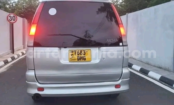 Buy Used Toyota Noah White Car in Dodoma in Dodoma Buy Used Toyota Noah White Car in Dodoma in Dodoma