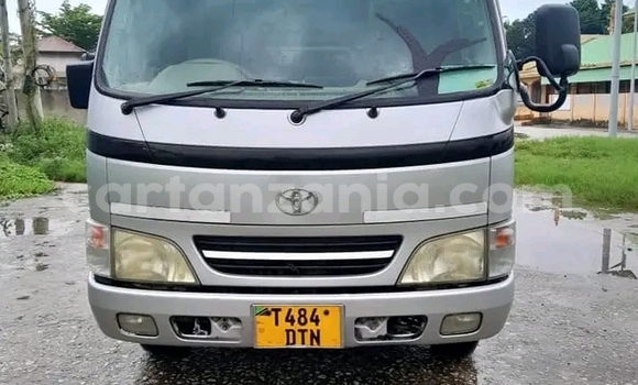Nunua Ilio tumika Toyota Pickup Nyeupe Gari ndani ya Dodoma nchini Dodoma Nunua Ilio tumika Toyota Pickup Nyeupe Gari ndani ya Dodoma nchini Dodoma