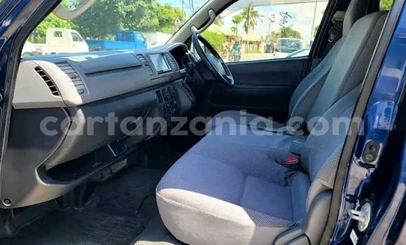Nunua Ilio tumika Toyota Hiace Bluu Gari ndani ya Dodoma nchini Dodoma Nunua Ilio tumika Toyota Hiace Bluu Gari ndani ya Dodoma nchini Dodoma
