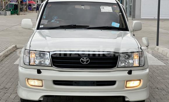 Buy Import Toyota Land Cruiser White Car in Dar es Salaam in Dar es Salaam