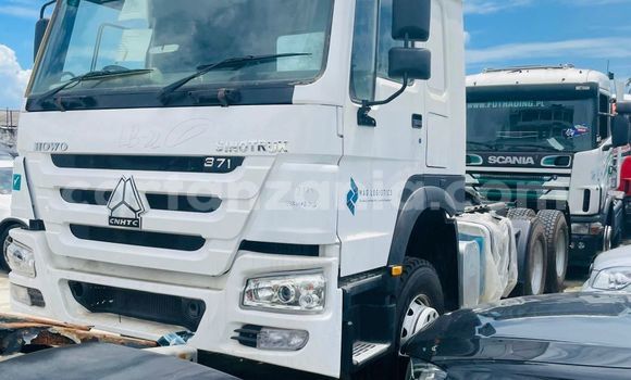 Nunua Mpya Volkswagen TRUCK Nyeupe Lori ndani ya Dar es Salaam nchini Dar es Salaam Nunua Mpya Volkswagen TRUCK Nyeupe Lori ndani ya Dar es Salaam nchini Dar es Salaam