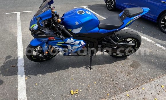 Buy Used Suzuki GSXR Blue Bike in Arusha in Arusha Buy Used Suzuki GSXR Blue Bike in Arusha in Arusha