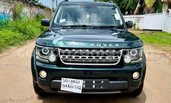 Buy Import Land Rover Discovery Green Car in Dar es Salaam in Dar es Salaam