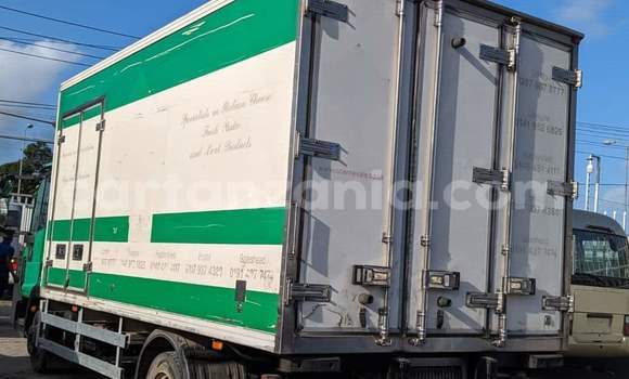 Buy Import Iveco Cargo Green Truck in Dar es Salaam in Dar es Salaam Buy Import Iveco Cargo Green Truck in Dar es Salaam in Dar es Salaam