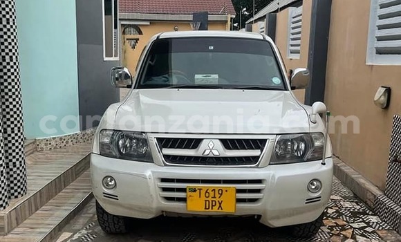Buy Used Mitsubishi Nativa Other Car in Babati Rural in Manyara Buy Used Mitsubishi Nativa Other Car in Babati Rural in Manyara