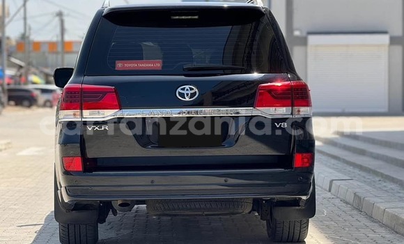 Buy Used Land Rover Range Rover Velar Other Car in Dar es Salaam in Dar es Salaam Buy Used Land Rover Range Rover Velar Other Car in Dar es Salaam in Dar es Salaam