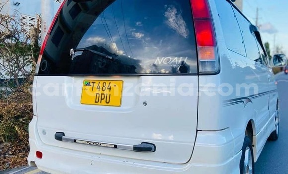 Nunua Ilio tumika Toyota Noah Nyingine Gari ndani ya Bagamoyo nchini Pwani Nunua Ilio tumika Toyota Noah Nyingine Gari ndani ya Bagamoyo nchini Pwani