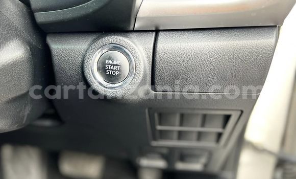 Nunua Ilio tumika Toyota Hilux Nyeupe Gari ndani ya Kigamboni nchini Dar es Salaam Nunua Ilio tumika Toyota Hilux Nyeupe Gari ndani ya Kigamboni nchini Dar es Salaam