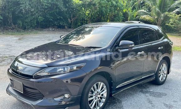 Buy Used Toyota Harrier Black Car in Kigamboni in Dar es Salaam