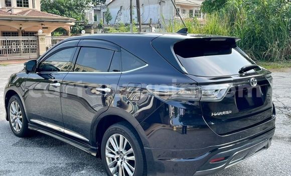 Nunua Ilio tumika Toyota Harrier Nyeusi Gari ndani ya Kigamboni nchini Dar es Salaam Nunua Ilio tumika Toyota Harrier Nyeusi Gari ndani ya Kigamboni nchini Dar es Salaam