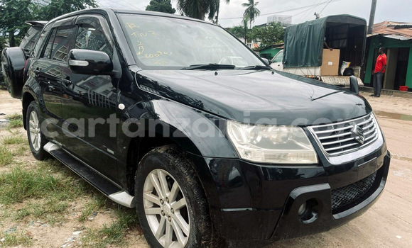 Nunua Mpya Suzuki Escudo Nyeusi Gari ndani ya Dar es Salaam nchini Dar es Salaam
