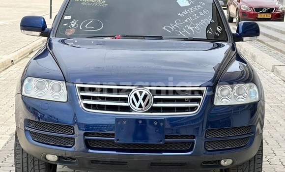 Nunua Imported Volkswagen Touareg Bluu Gari ndani ya Dar es Salaam nchini Dar es Salaam