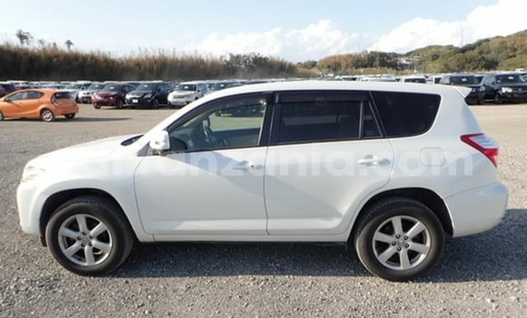 Nunua Imported Toyota Vanguard Nyeupe Gari ndani ya Dar es Salaam nchini Dar es Salaam Nunua Imported Toyota Vanguard Nyeupe Gari ndani ya Dar es Salaam nchini Dar es Salaam