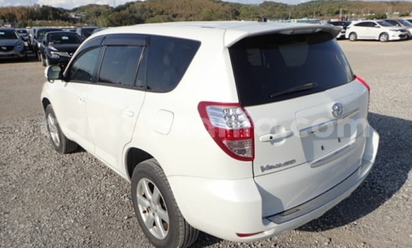 Nunua Imported Toyota Vanguard Nyeupe Gari ndani ya Dar es Salaam nchini Dar es Salaam Nunua Imported Toyota Vanguard Nyeupe Gari ndani ya Dar es Salaam nchini Dar es Salaam