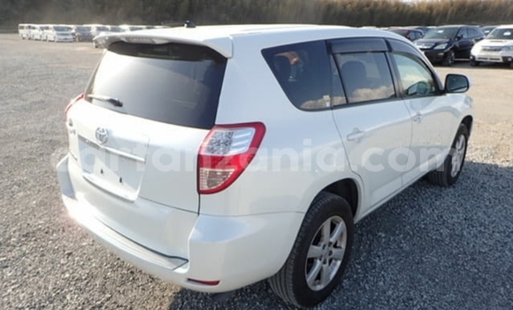 Nunua Imported Toyota Vanguard Nyeupe Gari ndani ya Dar es Salaam nchini Dar es Salaam Nunua Imported Toyota Vanguard Nyeupe Gari ndani ya Dar es Salaam nchini Dar es Salaam