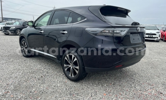 Nunua Imported Toyota Harrier Nyeusi Gari ndani ya Dar es Salaam nchini Dar es Salaam Nunua Imported Toyota Harrier Nyeusi Gari ndani ya Dar es Salaam nchini Dar es Salaam