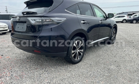 Nunua Imported Toyota Harrier Nyeusi Gari ndani ya Dar es Salaam nchini Dar es Salaam Nunua Imported Toyota Harrier Nyeusi Gari ndani ya Dar es Salaam nchini Dar es Salaam