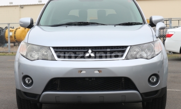 Buy Import Mitsubishi Outlander Silver Car in Dar es Salaam in Dar es Salaam Buy Import Mitsubishi Outlander Silver Car in Dar es Salaam in Dar es Salaam