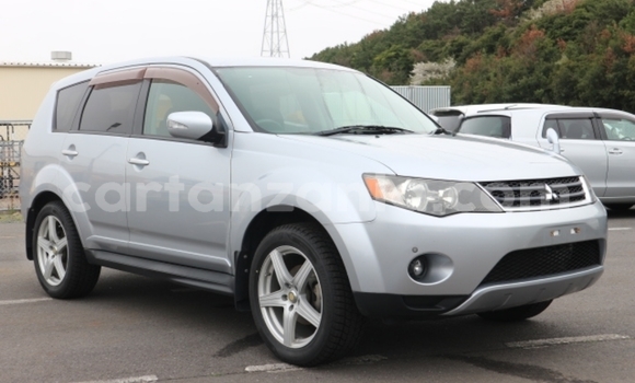 Buy Import Mitsubishi Outlander Silver Car in Dar es Salaam in Dar es Salaam Buy Import Mitsubishi Outlander Silver Car in Dar es Salaam in Dar es Salaam