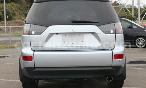 Buy Import Mitsubishi Outlander Silver Car in Dar es Salaam in Dar es Salaam Buy Import Mitsubishi Outlander Silver Car in Dar es Salaam in Dar es Salaam