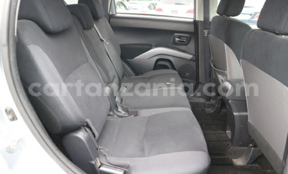 Buy Import Mitsubishi Outlander Silver Car in Dar es Salaam in Dar es Salaam Buy Import Mitsubishi Outlander Silver Car in Dar es Salaam in Dar es Salaam