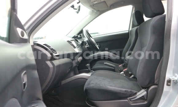 Buy Import Mitsubishi Outlander Silver Car in Dar es Salaam in Dar es Salaam Buy Import Mitsubishi Outlander Silver Car in Dar es Salaam in Dar es Salaam