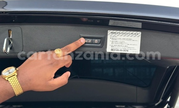 Nunua Imported BMW X3 Nyeusi Gari ndani ya Dar es Salaam nchini Dar es Salaam Nunua Imported BMW X3 Nyeusi Gari ndani ya Dar es Salaam nchini Dar es Salaam