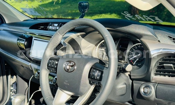 Nunua Imported Toyota Hilux Nyingine Gari ndani ya Dar es Salaam nchini Dar es Salaam Nunua Imported Toyota Hilux Nyingine Gari ndani ya Dar es Salaam nchini Dar es Salaam