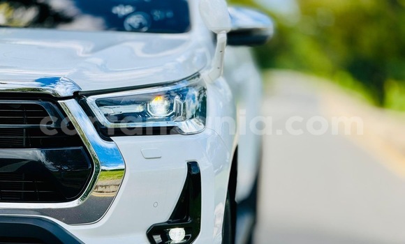 Nunua Imported Toyota Hilux Nyeupe Gari ndani ya Dar es Salaam nchini Dar es Salaam Nunua Imported Toyota Hilux Nyeupe Gari ndani ya Dar es Salaam nchini Dar es Salaam