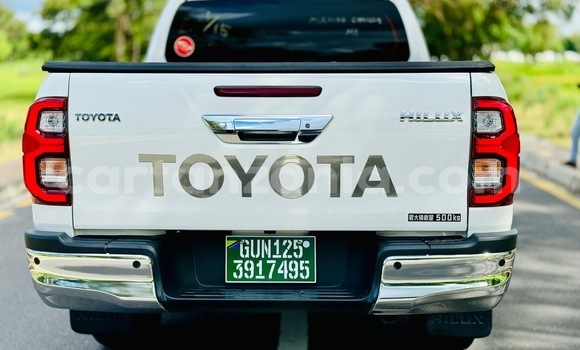 Nunua Imported Toyota Hilux Nyeupe Gari ndani ya Dar es Salaam nchini Dar es Salaam Nunua Imported Toyota Hilux Nyeupe Gari ndani ya Dar es Salaam nchini Dar es Salaam