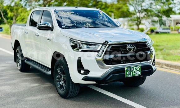 Nunua Imported Toyota Hilux Nyeupe Gari ndani ya Dar es Salaam nchini Dar es Salaam Nunua Imported Toyota Hilux Nyeupe Gari ndani ya Dar es Salaam nchini Dar es Salaam