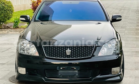 Buy Import Toyota Crown Black Car in Dar es Salaam in Dar es Salaam Buy Import Toyota Crown Black Car in Dar es Salaam in Dar es Salaam