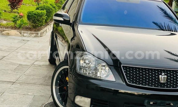 Buy Import Toyota Crown Black Car in Dar es Salaam in Dar es Salaam Buy Import Toyota Crown Black Car in Dar es Salaam in Dar es Salaam