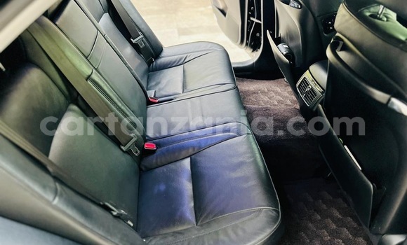 Buy Import Toyota Crown Black Car in Dar es Salaam in Dar es Salaam Buy Import Toyota Crown Black Car in Dar es Salaam in Dar es Salaam